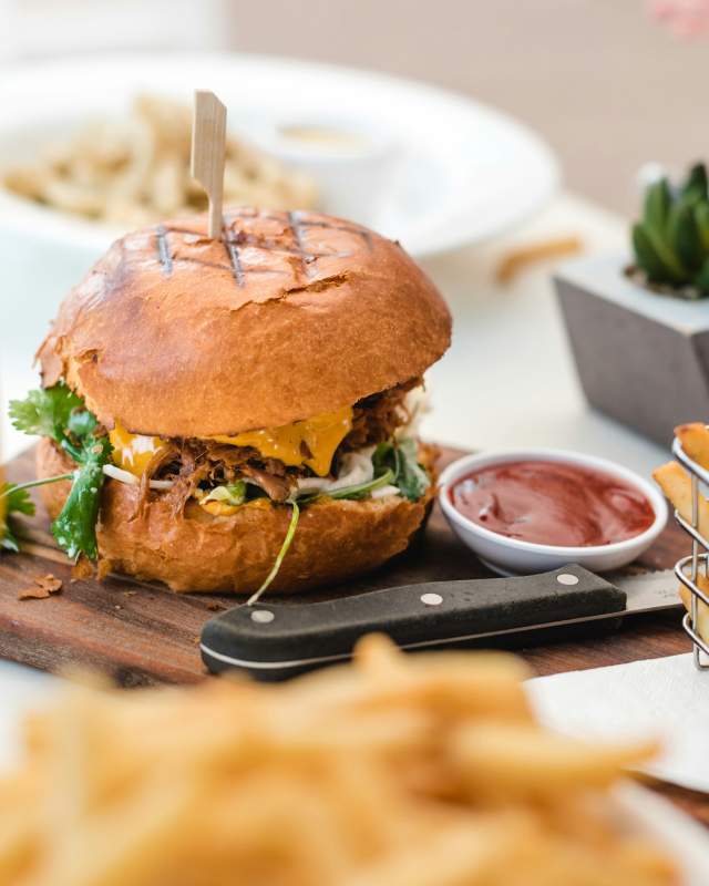 Bar, Grill & Lounge