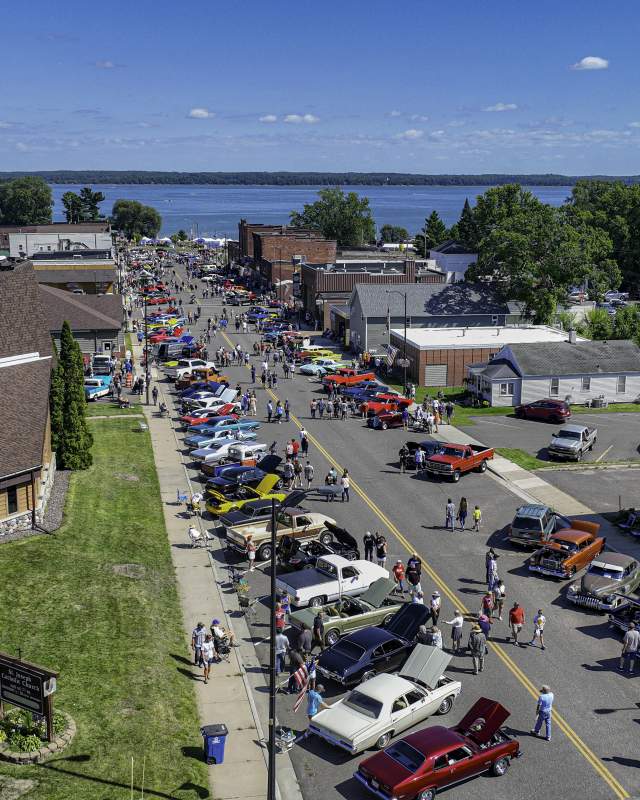 town & country days car show