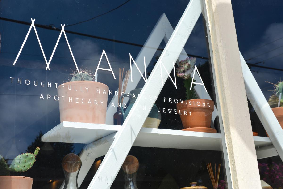 Manna Store Window Front in Florence