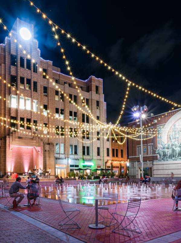 Sundance Square: Live Music in Fort Worth