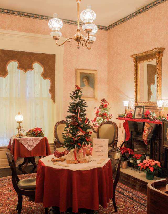 Peel Museum | Holiday Decor