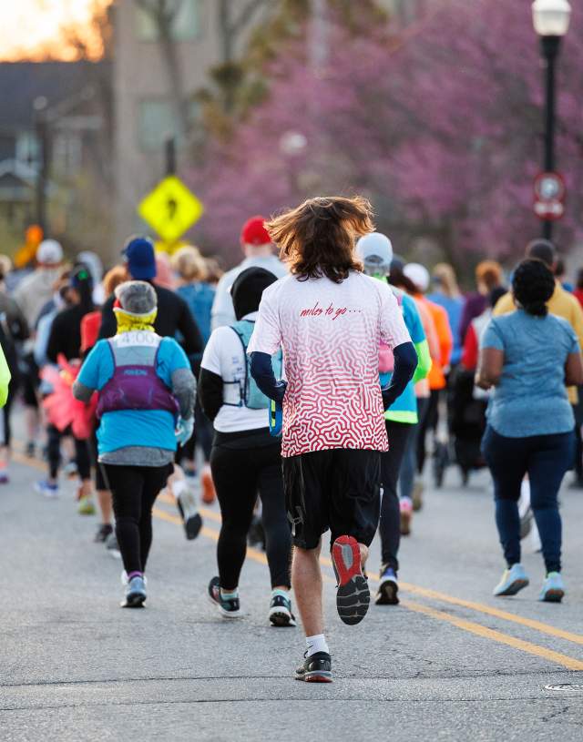 Run Bentonville Half Marathon (People Running)