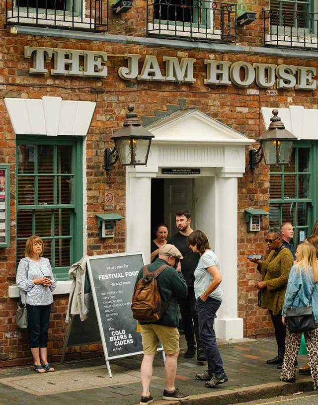 The Jam House - JQ