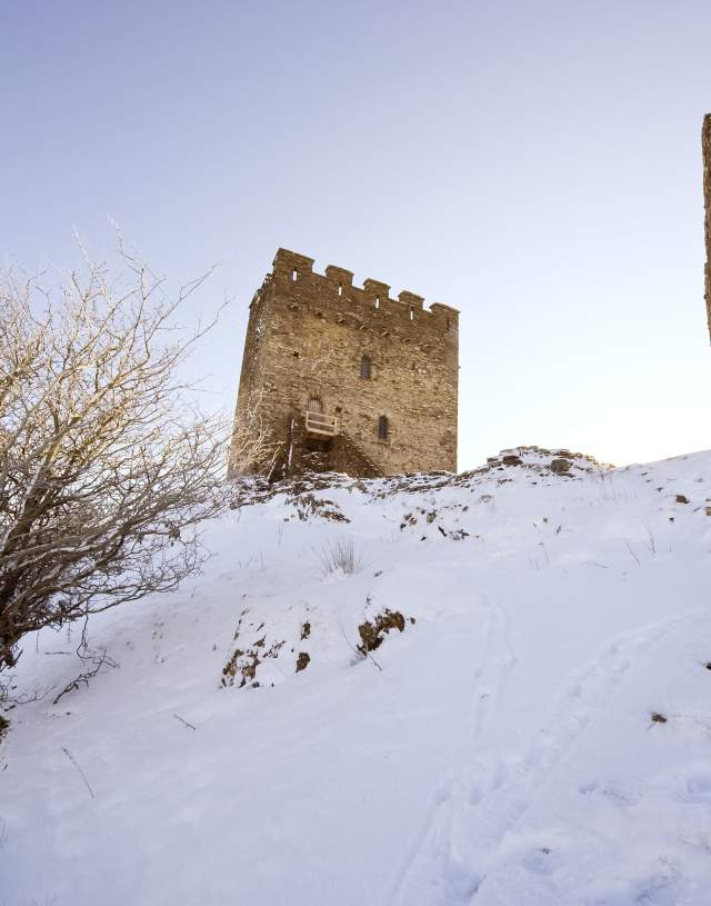 Dolwyddelan Castle in the snow