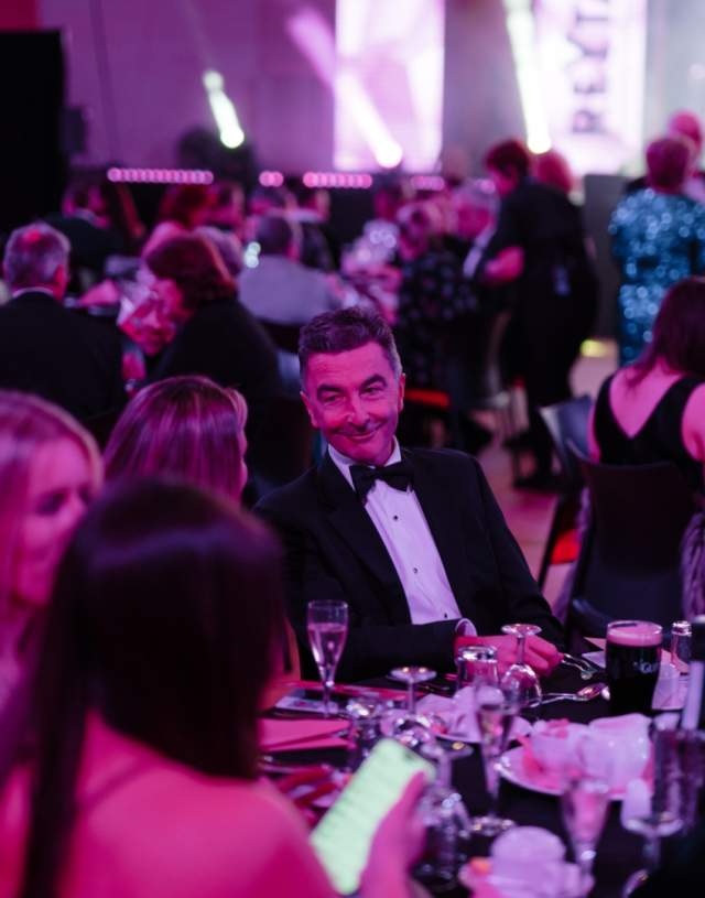Guest at the table enjoying the REYTAs 2024