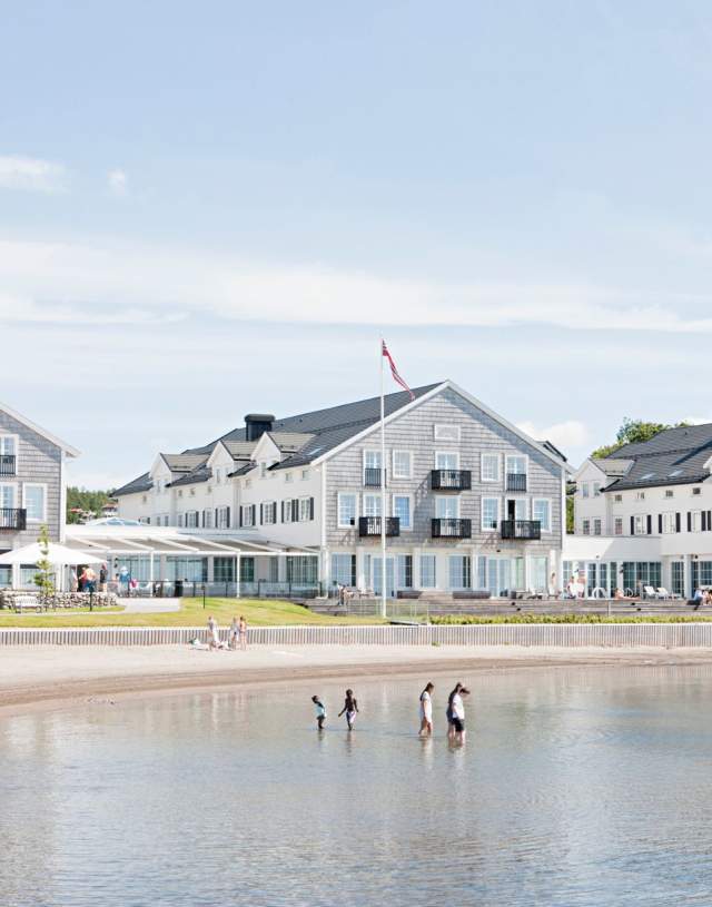 Støtvig Hotell i Moss/Larkollen sett fra vannet