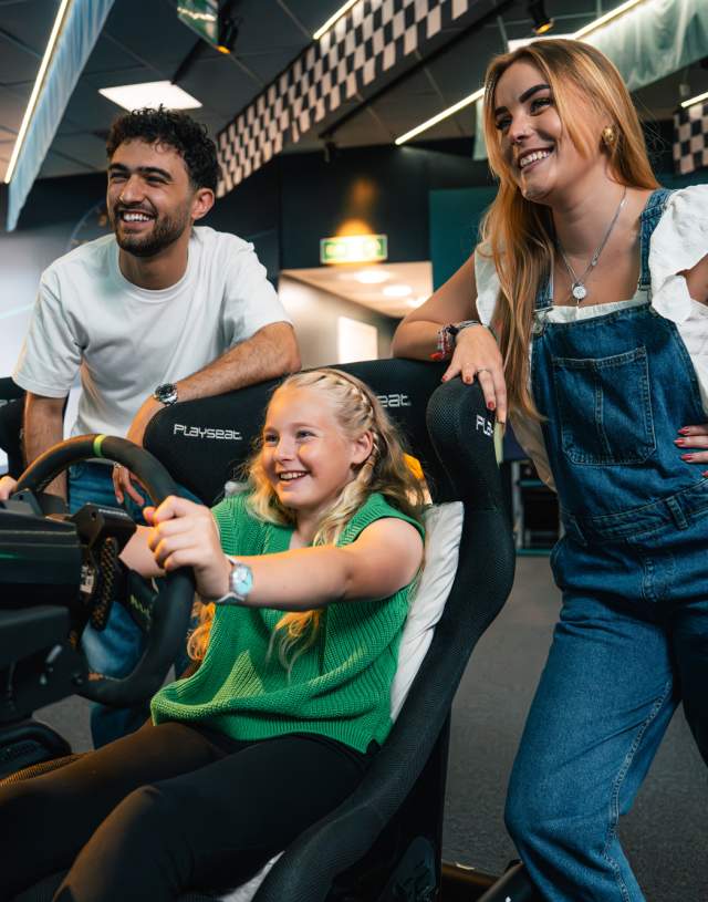Mercedes Benz World - Driving Experience