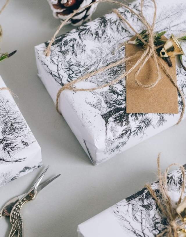 Gift Wrapping at Tunsgate Quarter