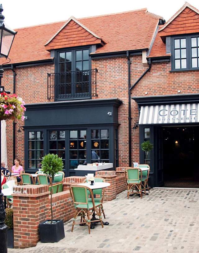 The exterior of Cote Farnham