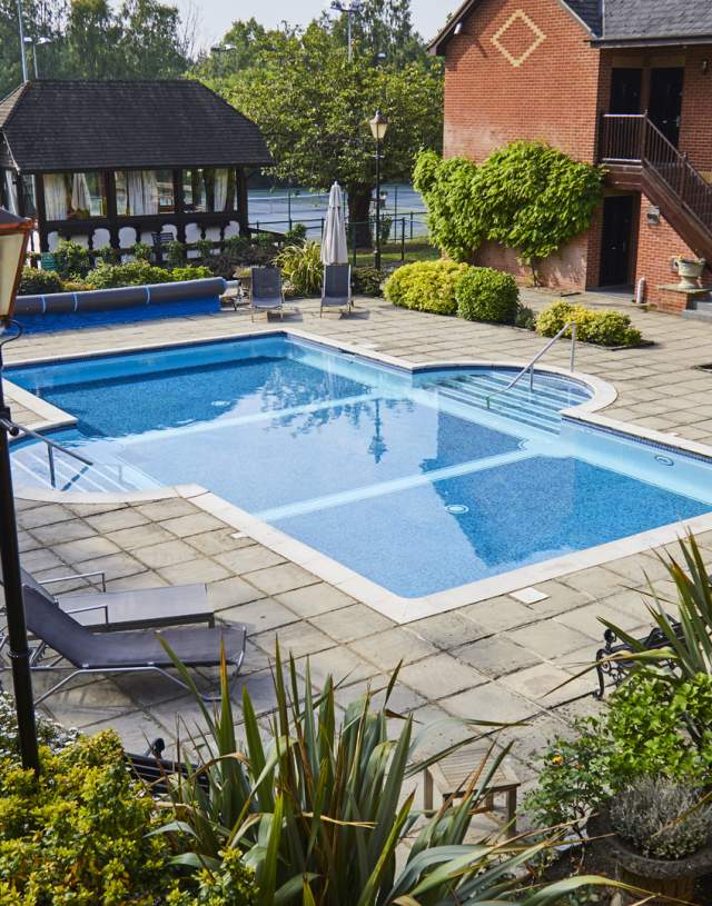 The swimming facilities at Foxhills Country Club & Resort