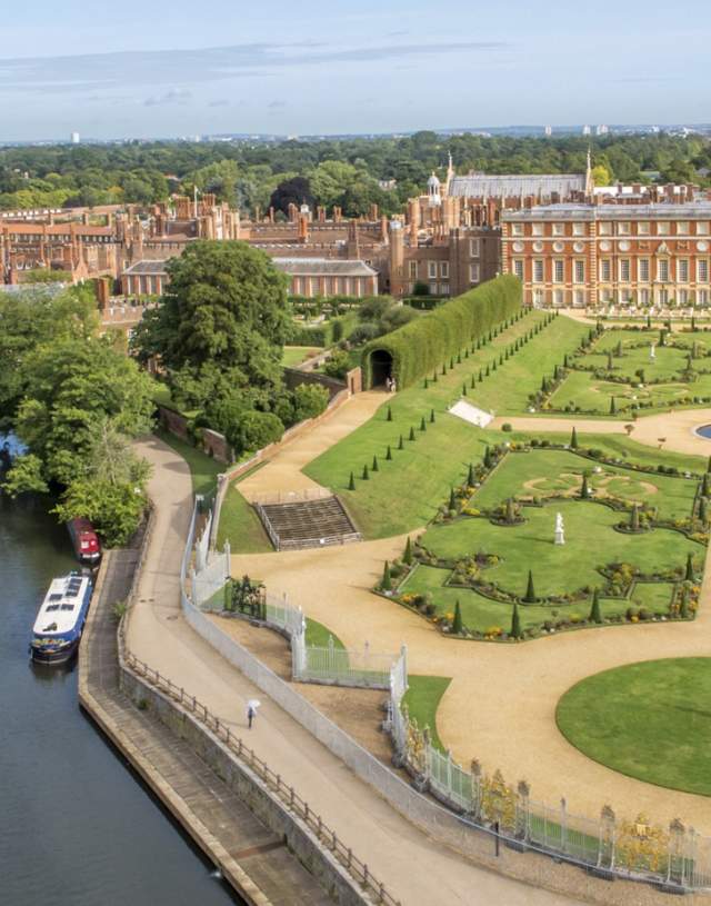 An arial view of Hampton Court Palace