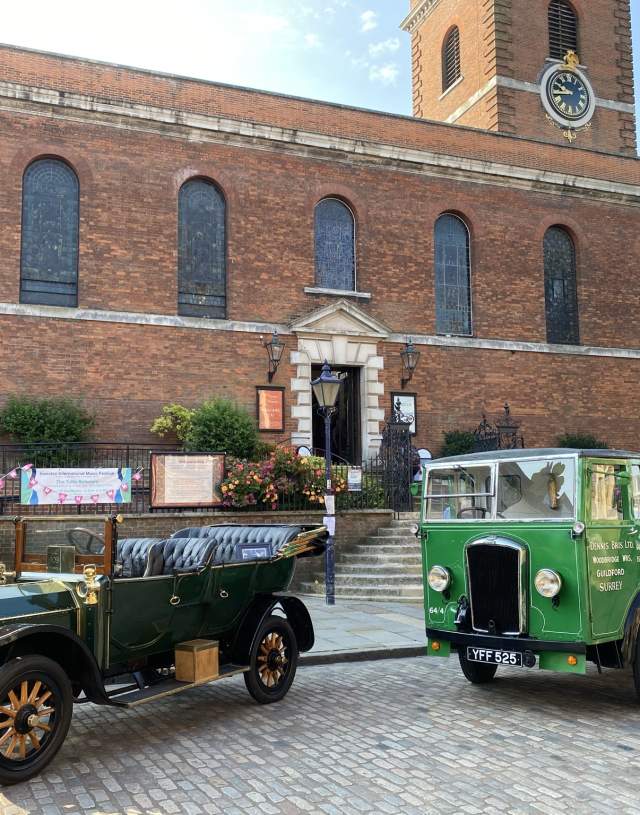 Historic vehicles of Guildford High Street