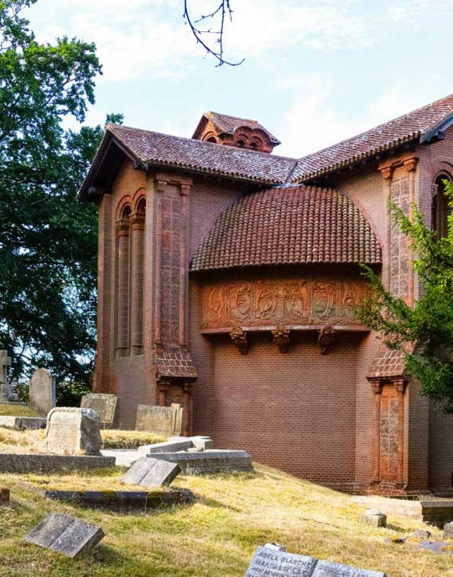 Watts Chapel, Compton