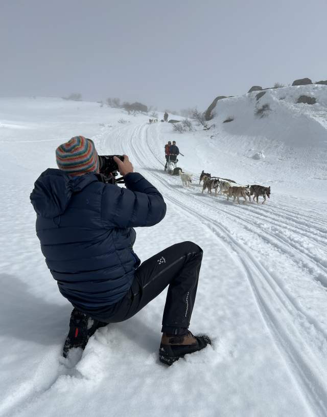 fotograf i snøen