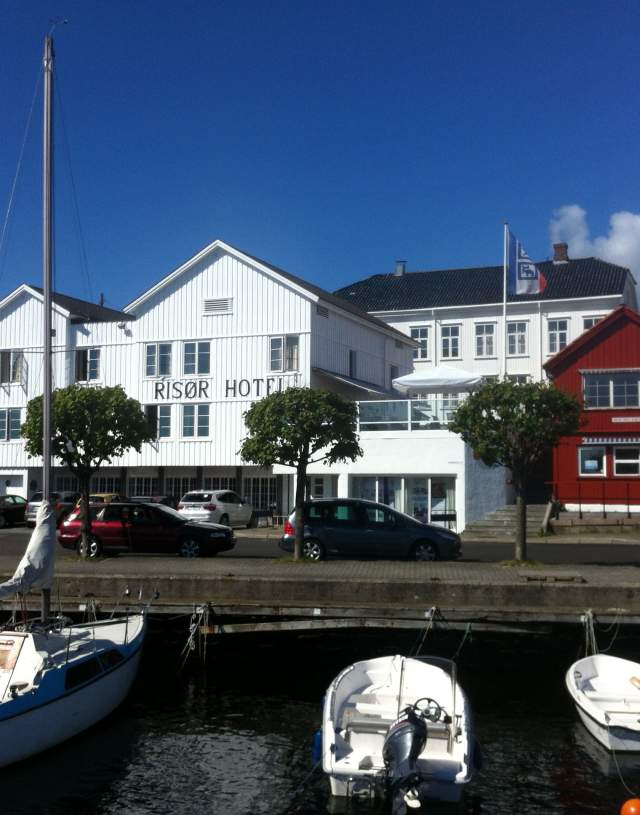 hotell ved vannet