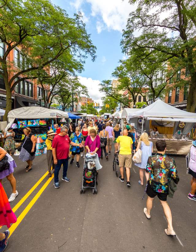 Crowds of people walking at the Ann Arbor Art fair