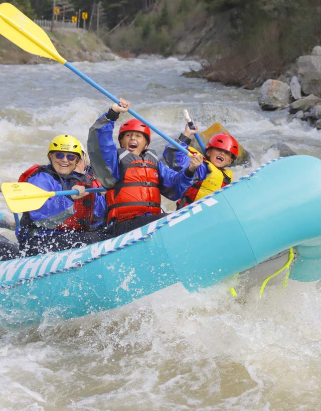 Montana Whitewater Rafting & ZipLine Co.