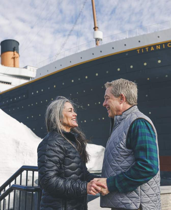 Couple in front of the Titanic