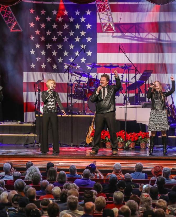 Show Patriotism Concert Veterans