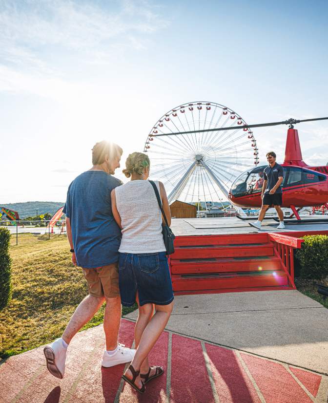 Helicopter Attraction Couple Spring Summer