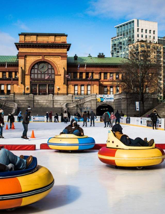 Ice bumper cars and ice skaters at BankNewport City Center
