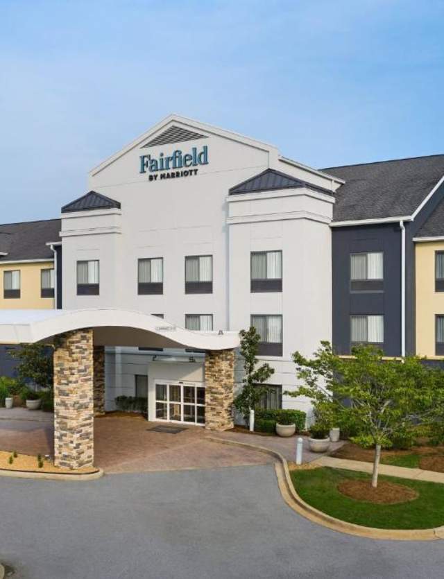 Fairfield Inn & Suites