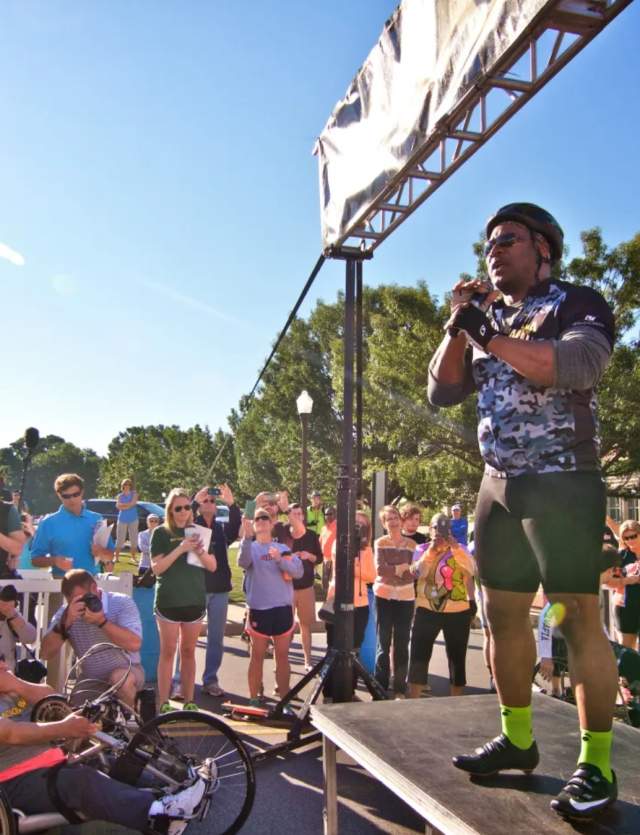 Bo Jackson speaking at Bo Bikes Bama charity bike ride