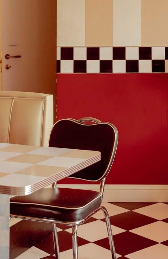 10 Legendary NYC Restaurants That Shaped the City — and Why We Still Miss Them