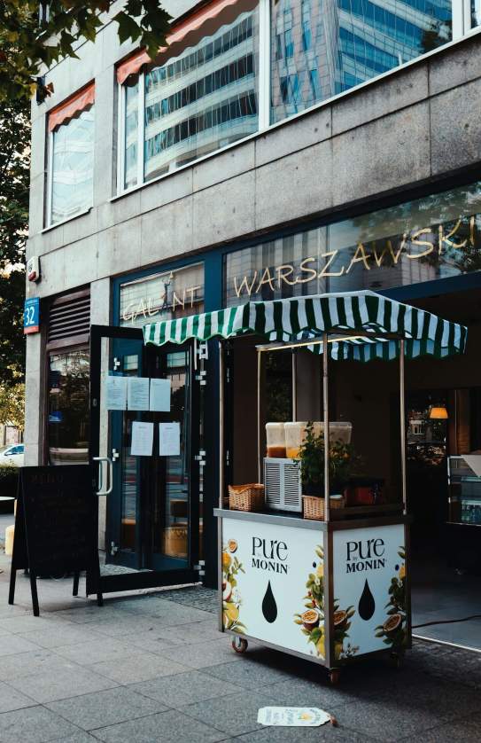 I Tested NYC Street Food With Zero Customers — Hidden Gems or Risky Bites?