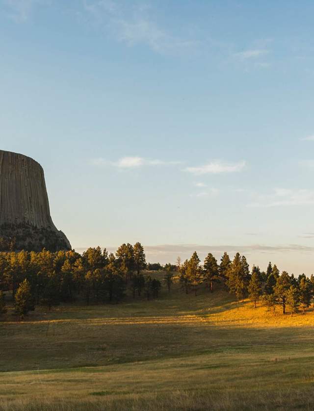 DEVILS TOWER