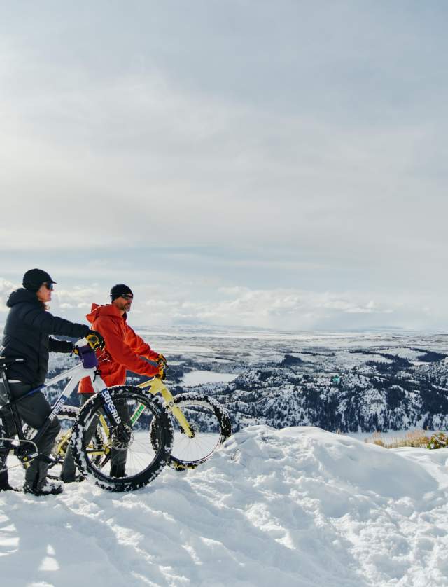 How to Enjoy Wyoming’s State Parks in the Winter