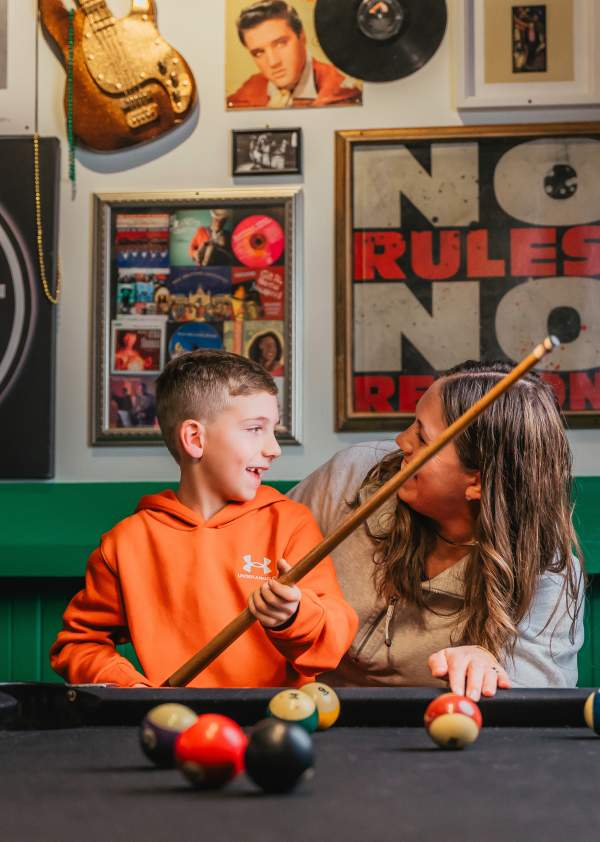 family good times pool table