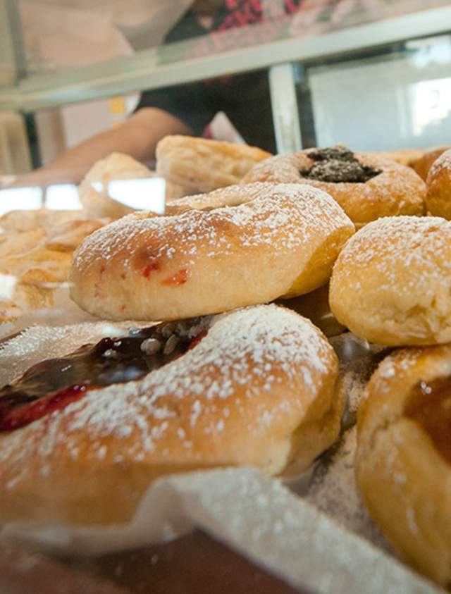 Lithuanian Bakery & Kafe