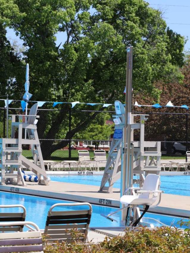 East End Pool opens for the season this Saturday! We are still hiring  lifeguards and swim instructors. Hear from Kevin Homan, pool manager and  lifeguard, By Elmhurst Park District