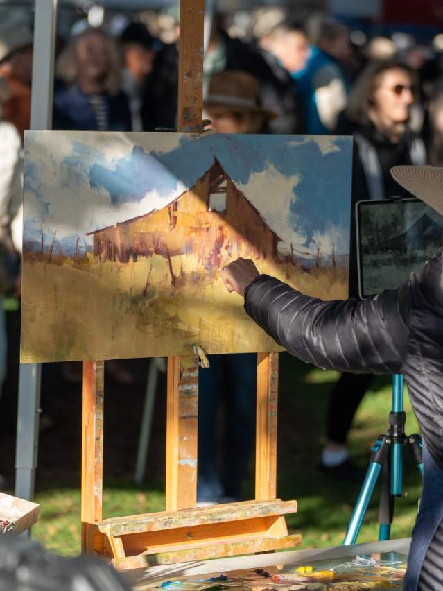 QuickDraw Artist Painting