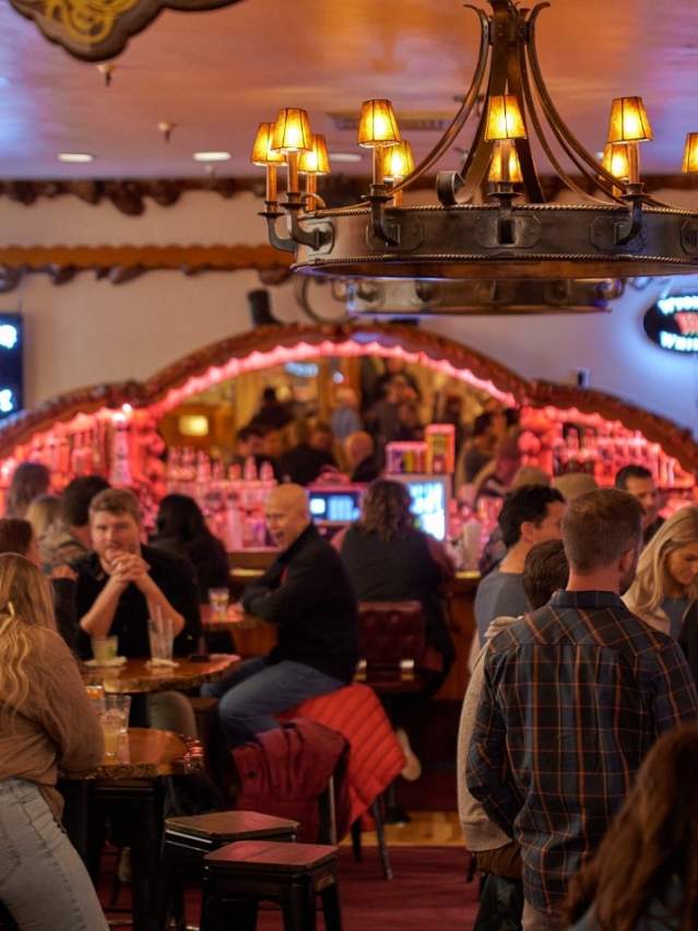 Cowboy Var Venue Header