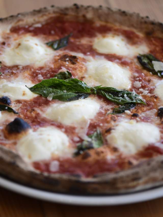 1889 Pizza Nepolatana