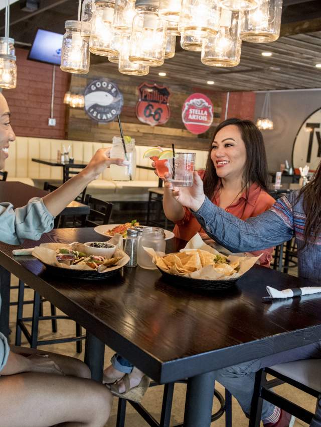 Mason Jar Bar & Grill