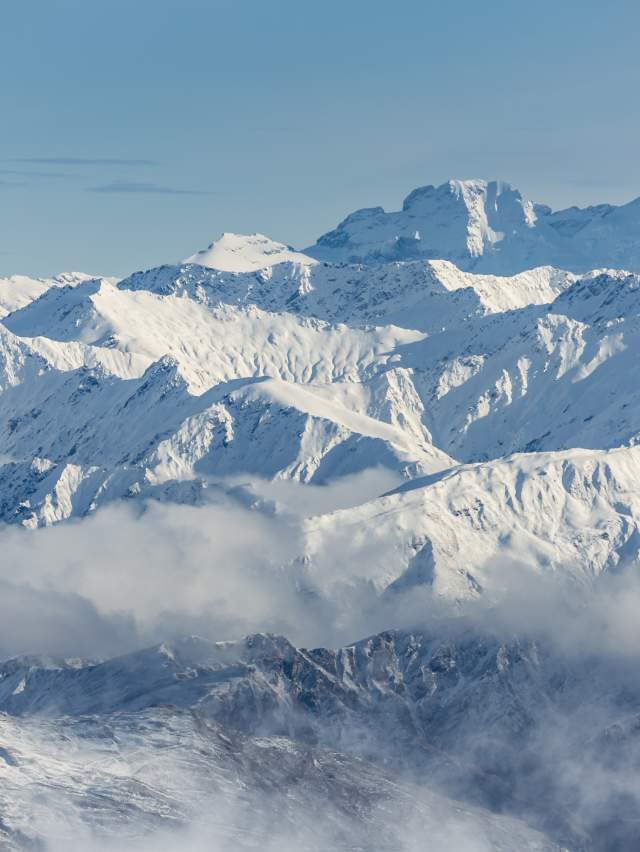 Queenstown mountains for Ski and snowboard