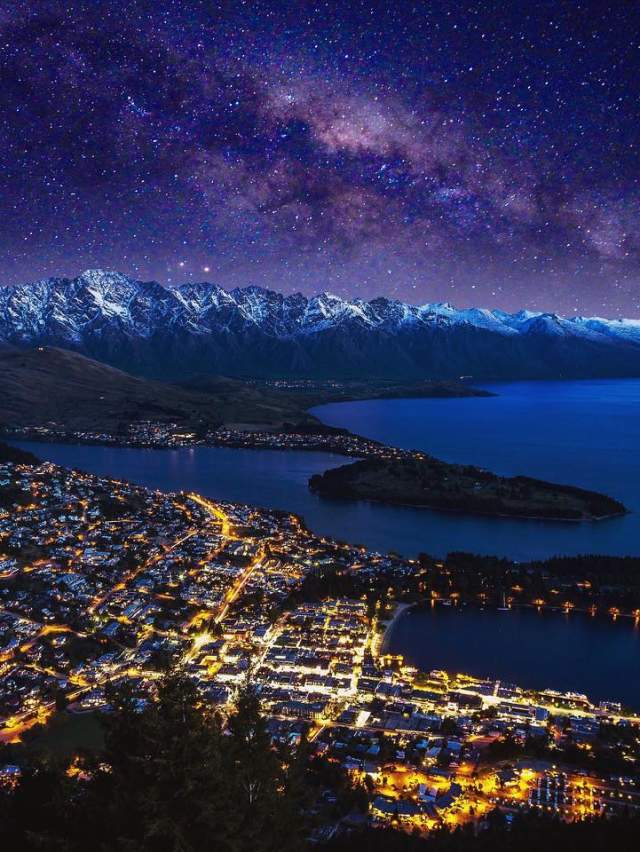 Queenstown by night from Bob's Peak