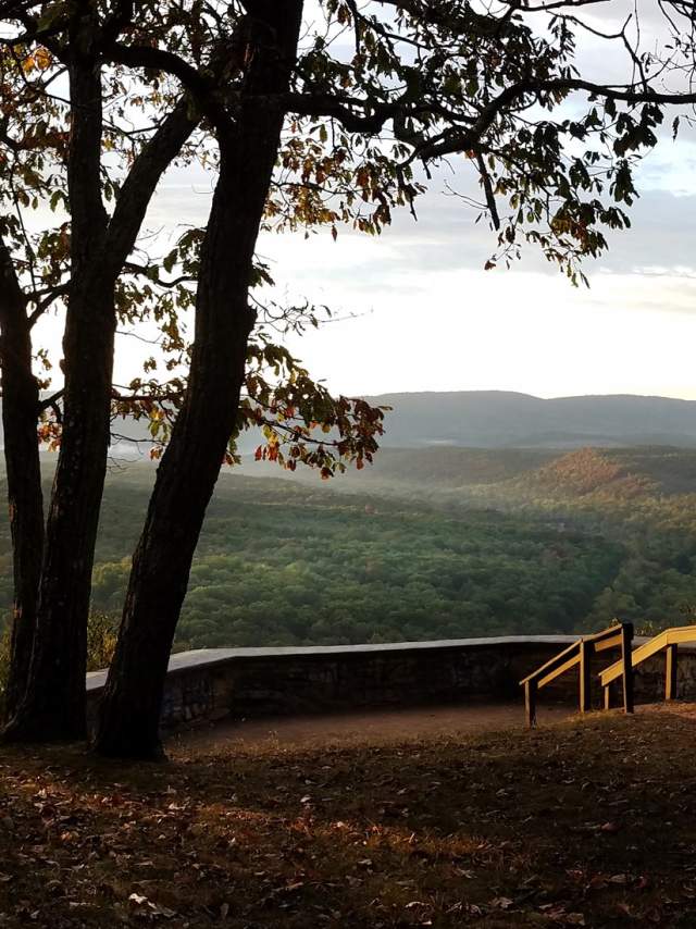 Lookout-Point-Sunrise-Green-Ridge-State-Forest