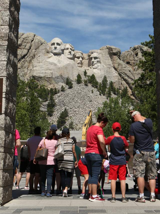 Mount Rushmore Morning
