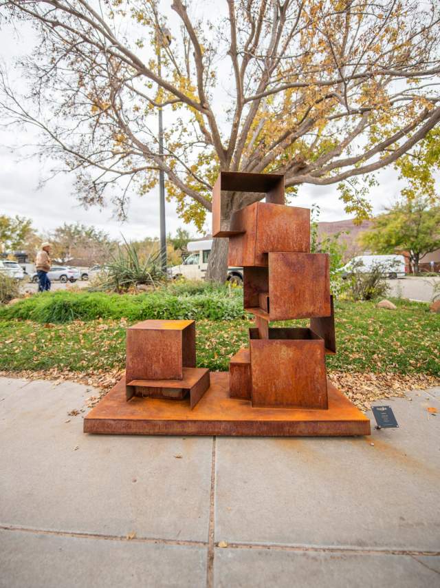 Sculptural cubes