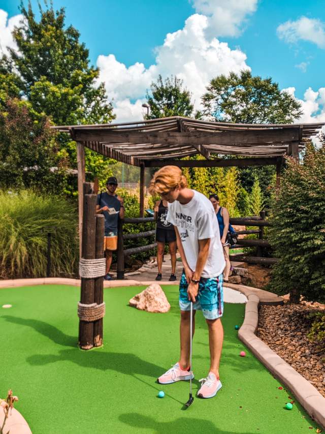 LKN Mini Golf
