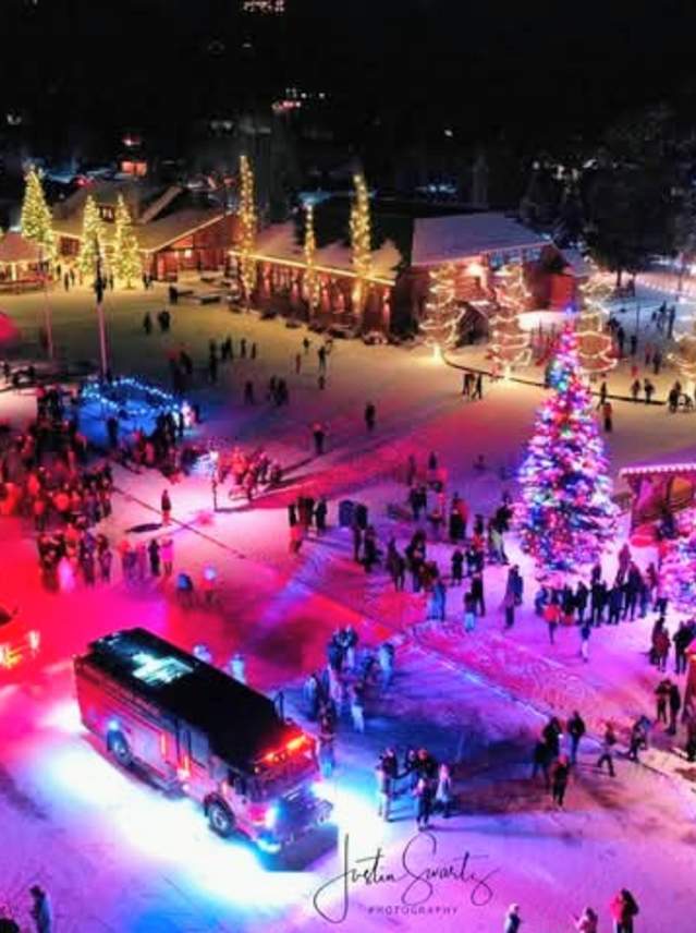 Aerial photo of Grand Lake's Tree Lighting Ceremony