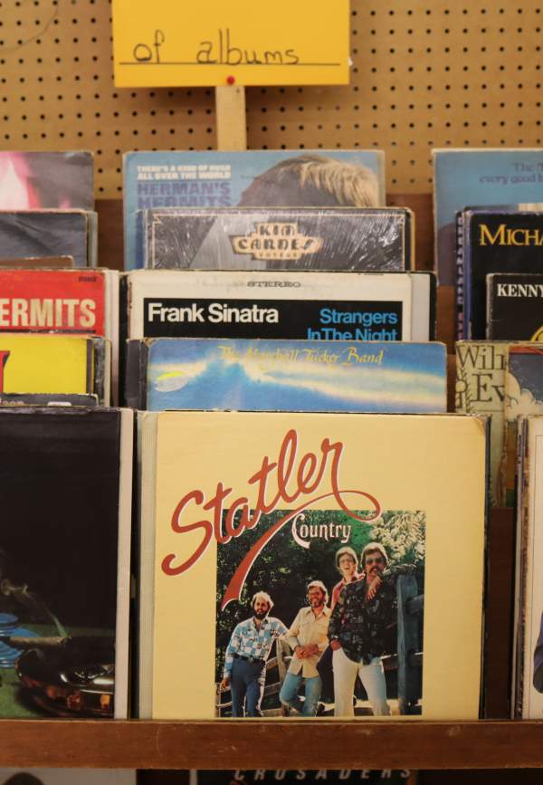 Angel's Antiques & Flea Market