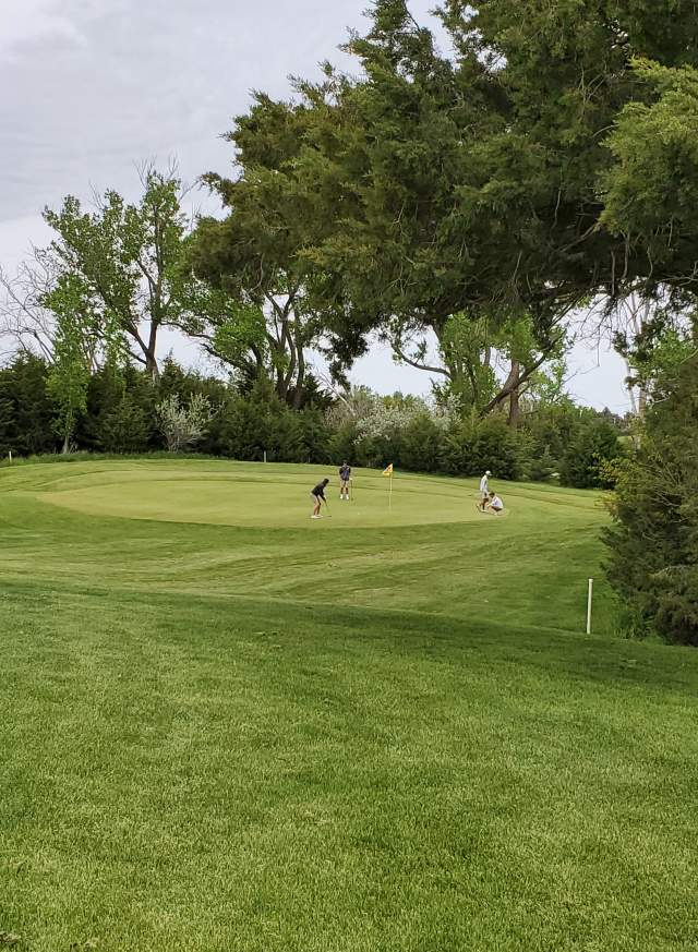 Lake Maloney Golf Course