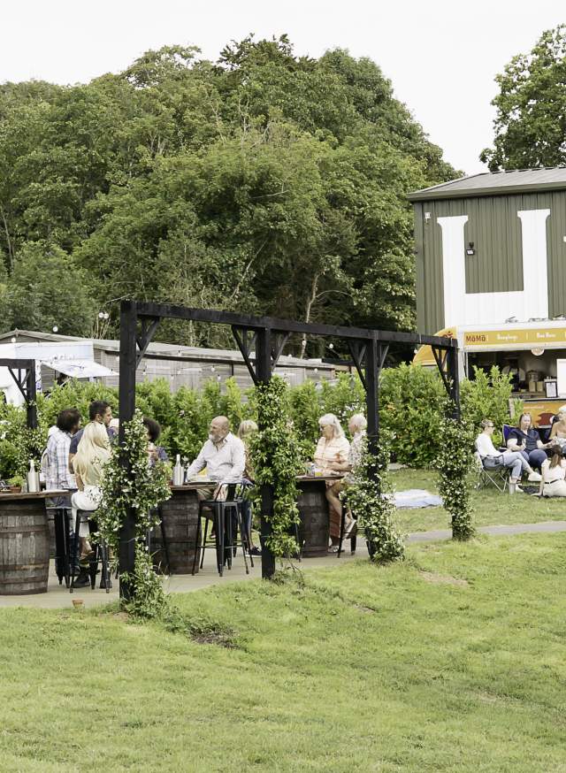 A Summer to Savour: Seasonal Vineyard Events Across Sussex
