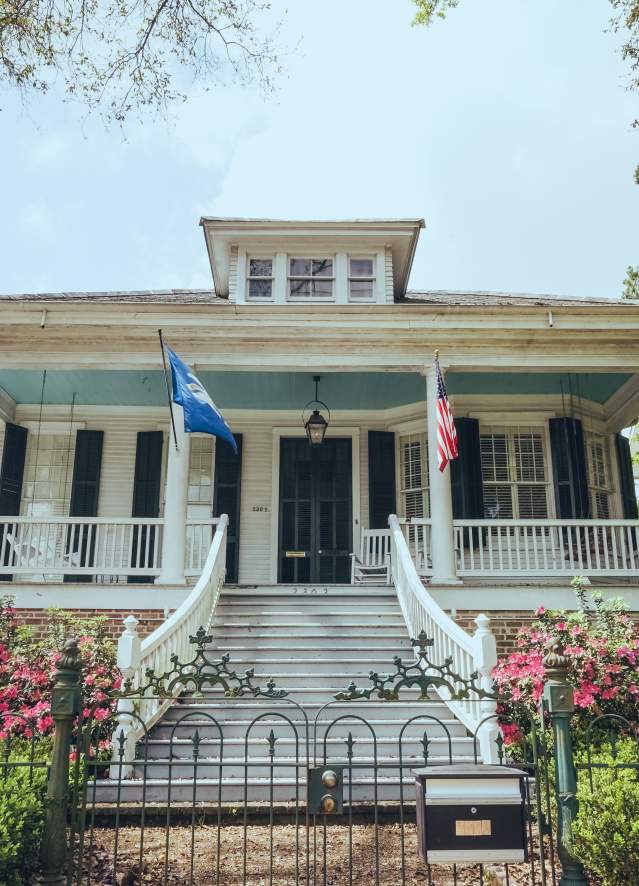 Uptown Springtime Architecture - Napoleon Avenue & Baronne Street