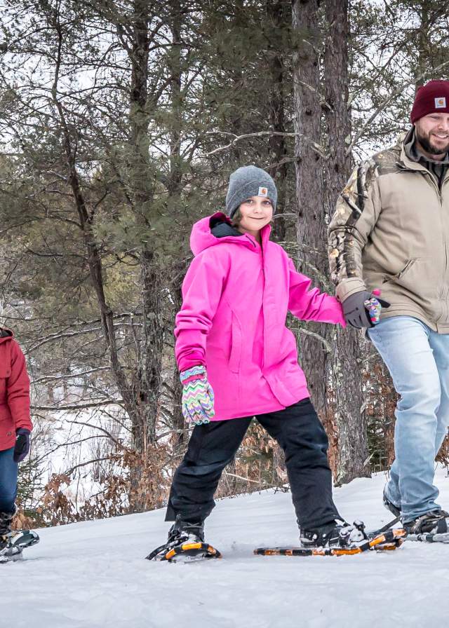 Family Snowshoe